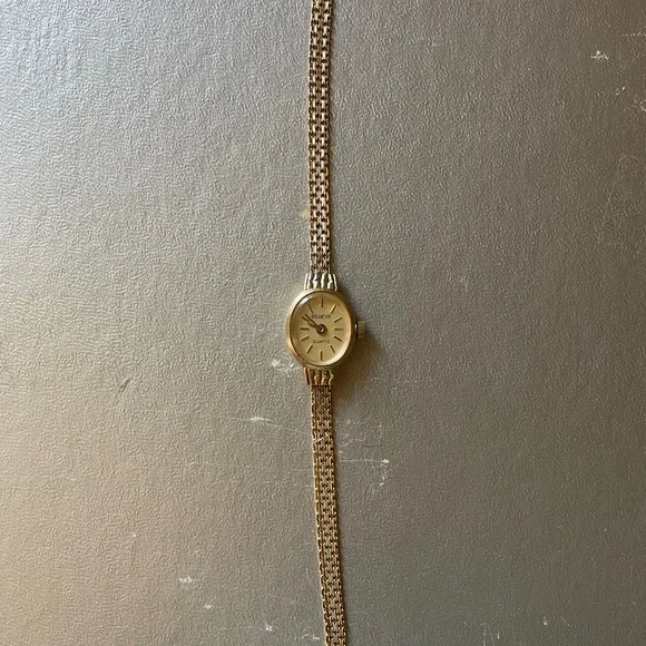 Geneva 14k Ladies Yellow Gold Watch Buy Ladies 14k Yellow Gold Geneve Quartz Watch Online at SO  main image 3